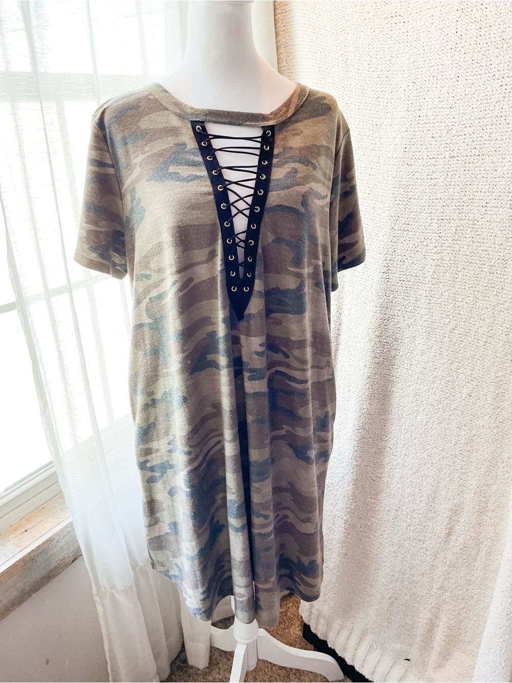 ODDY Camo Lace-Up Midi Dress in Green and Tan